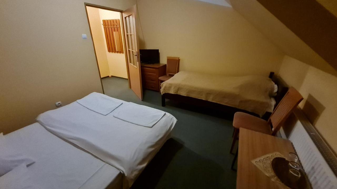 Hotelik Orlik Legnickie Pole Eksteriør bilde