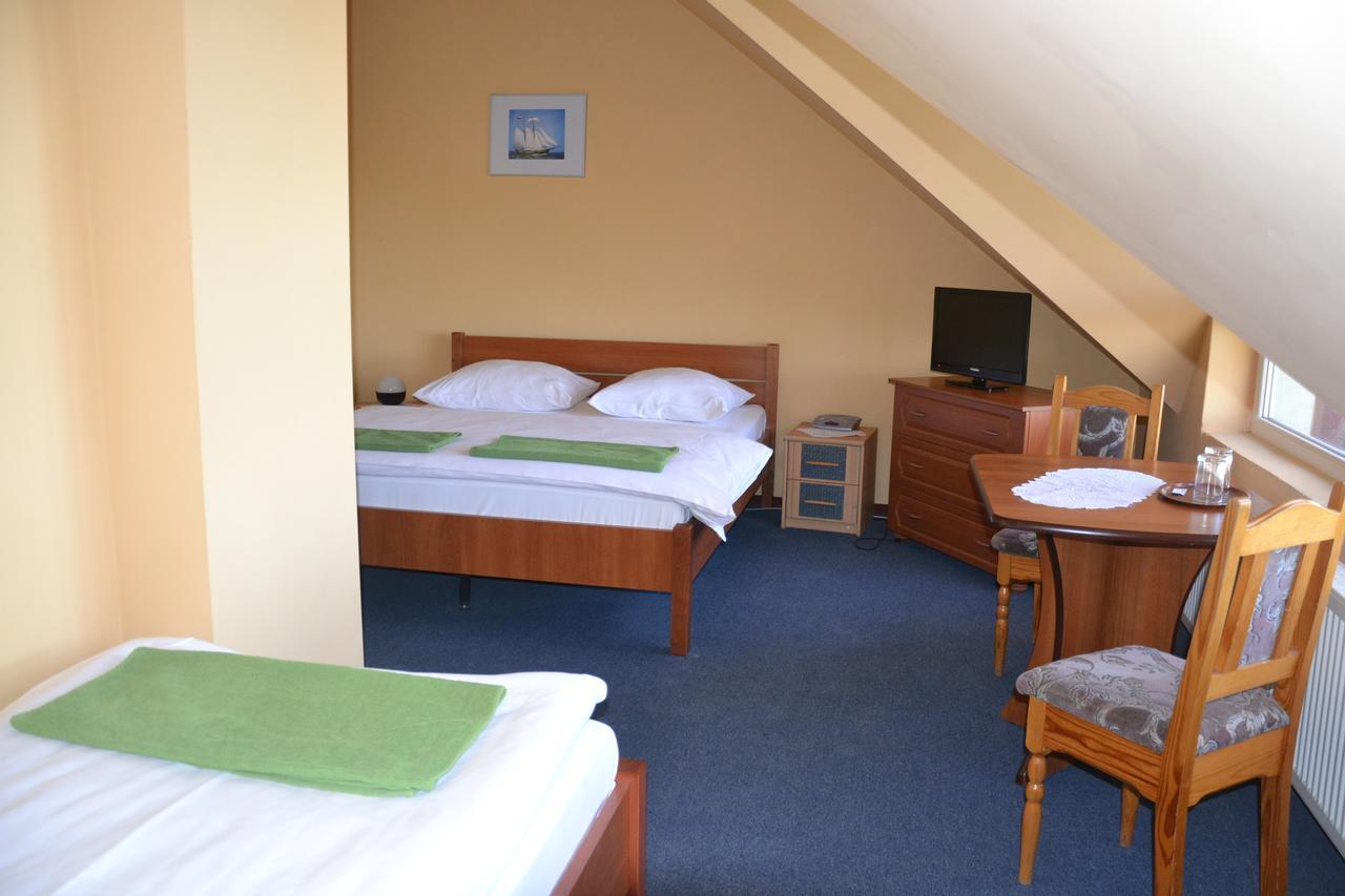 Hotelik Orlik Legnickie Pole Rom bilde
