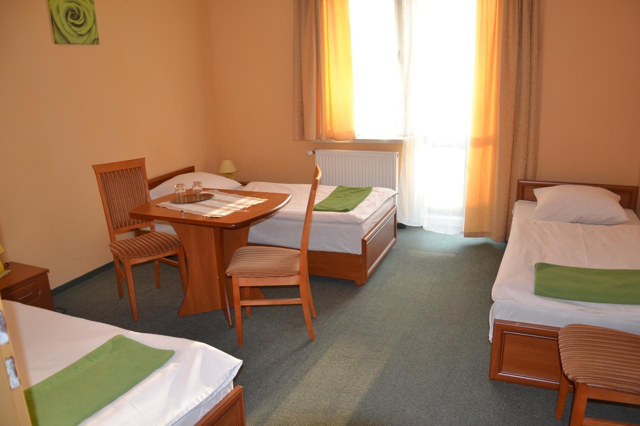 Hotelik Orlik Legnickie Pole Rom bilde